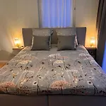 Mani * Ostenda